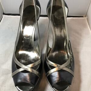 Guess Pewter Multi Leather GWILONNA3  Size 9.5M